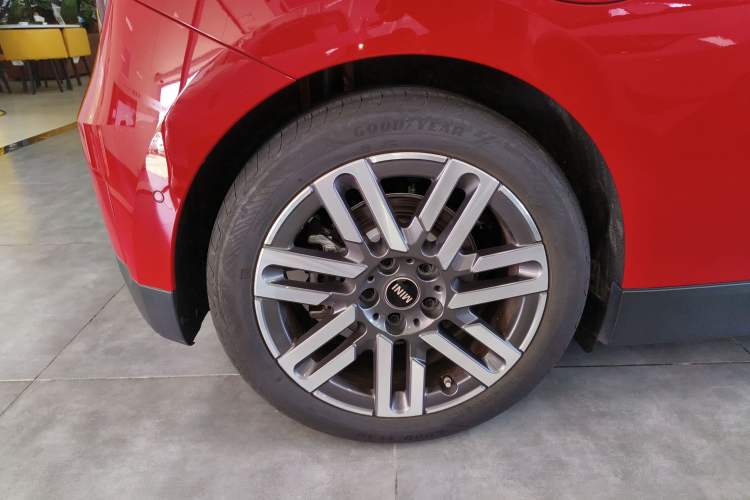 Used MINI Electric COOPER 2024 456km COOPER E Classic Edition Right Rear Wheel Hub