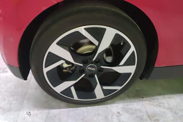 Used MINI Electric COOPER 2024 452km COOPER SE Artist Right Rear Wheel Hub