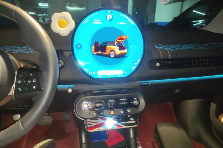 Used MINI Electric COOPER 2024 456km COOPER E Classic Edition Audio And AC Panel