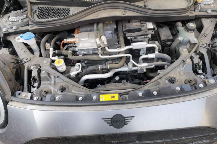 Used MINI Electric COOPER 2024 452km COOPER SE Racing Driver Engine Bay