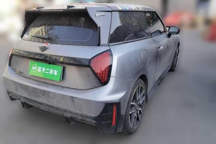 Used MINI Electric COOPER 2024 452km COOPER SE Racing Driver Rear Right 45 Deg