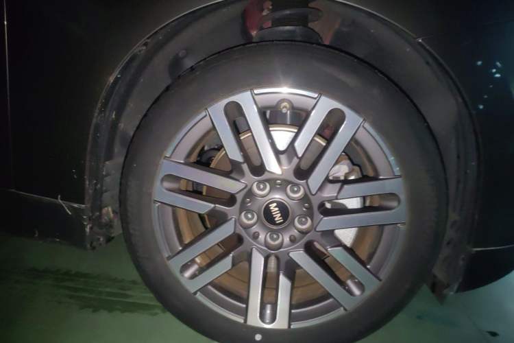 Used MINI Electric COOPER 2024 456km COOPER E Classic Edition Right Front Wheel Hub