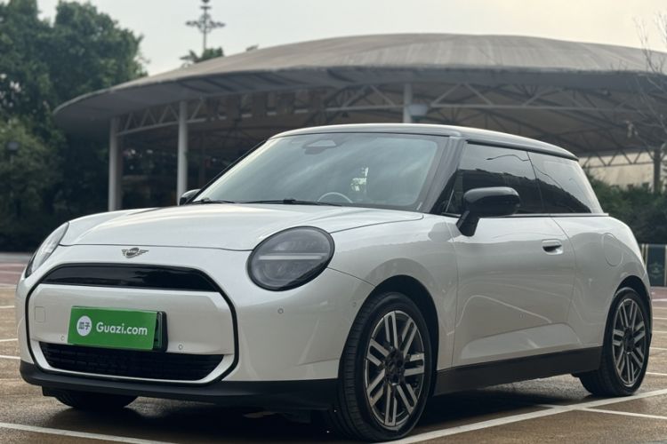 MINI Electric COOPER 2024 456km COOPER E Classic Edition