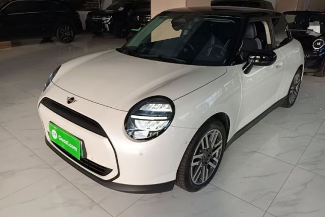 Used MINI Electric COOPER 2024 456km COOPER E Classic Edition