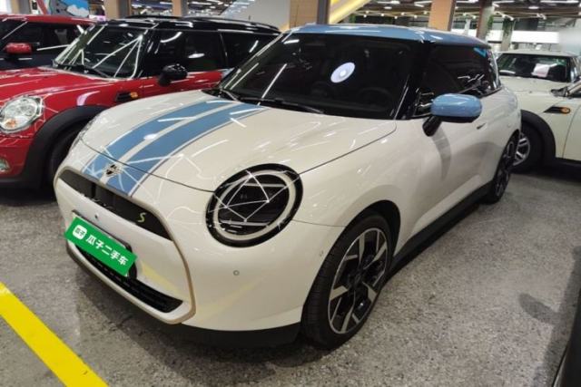 Used MINI Electric COOPER 2024 452km COOPER SE Artist