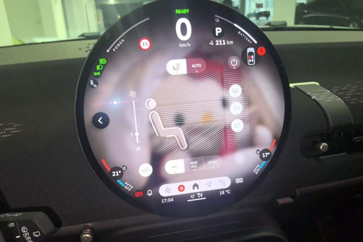 Used MINI Electric COOPER 2024 452km COOPER SE Artist Audio And AC Panel