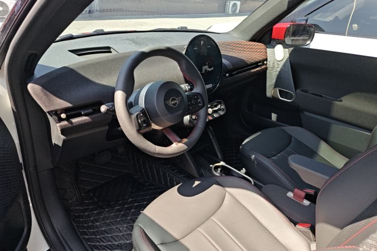 Used MINI Electric COOPER 2024 452km COOPER SE Racing Driver Center Console