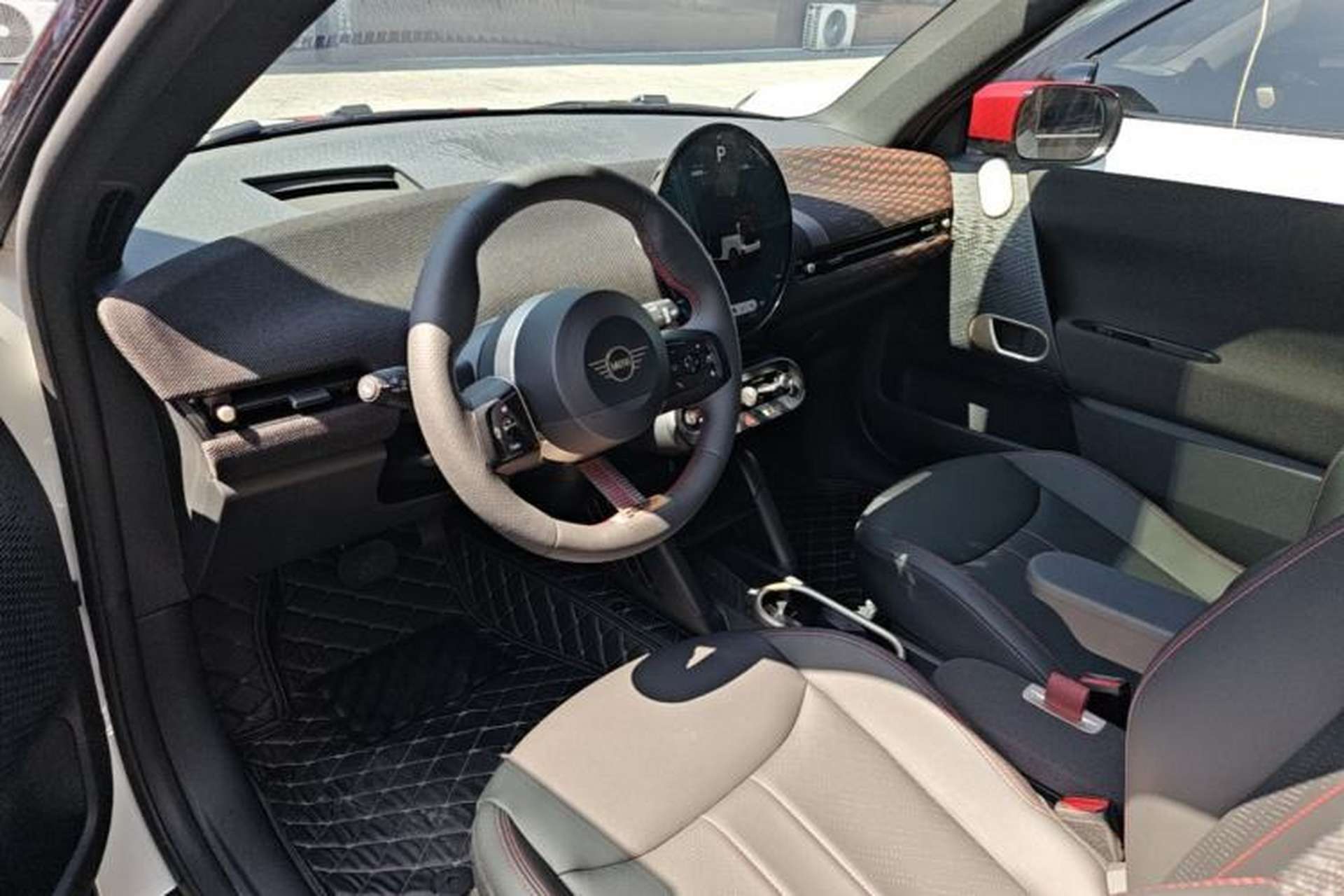 Used MINI Electric COOPER 2024 452km COOPER SE Racing Driver Center Console