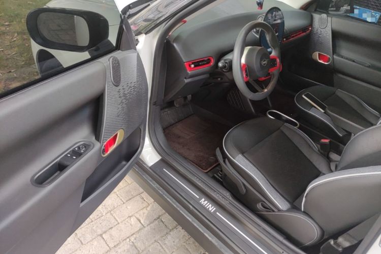 Used MINI Electric COOPER 2024 456km COOPER E Classic Edition Driver Seat