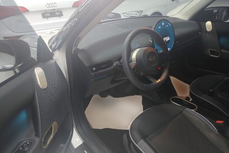 Used MINI Electric COOPER 2024 456km COOPER E Classic Edition Driver Seat
