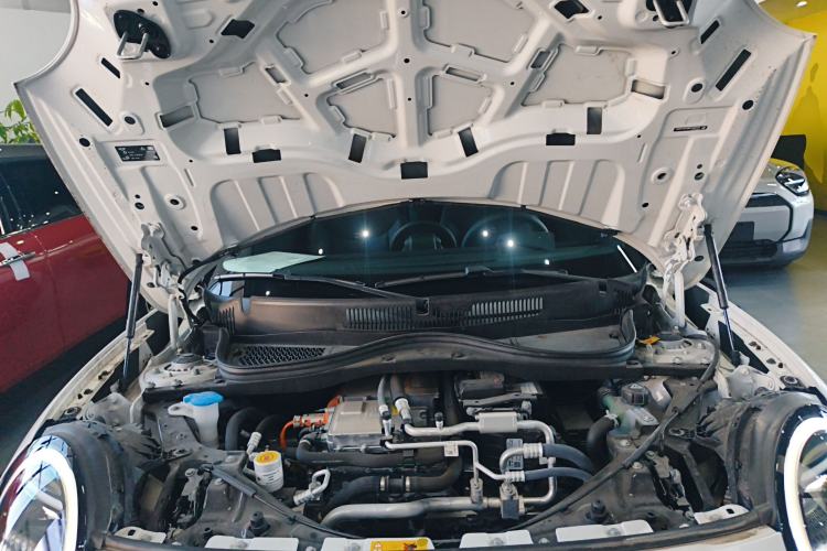 Used MINI Electric COOPER 2024 452km COOPER SE Racing Driver Engine Bay