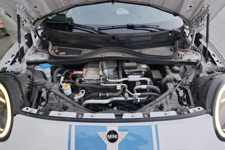 Used MINI Electric COOPER 2024 452km COOPER SE Artist Engine Bay