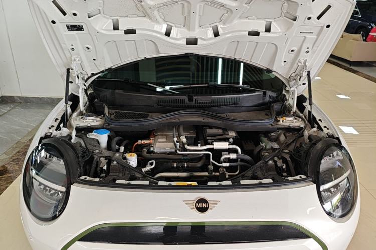 Used MINI Electric COOPER 2024 456km COOPER E Classic Edition Engine Bay