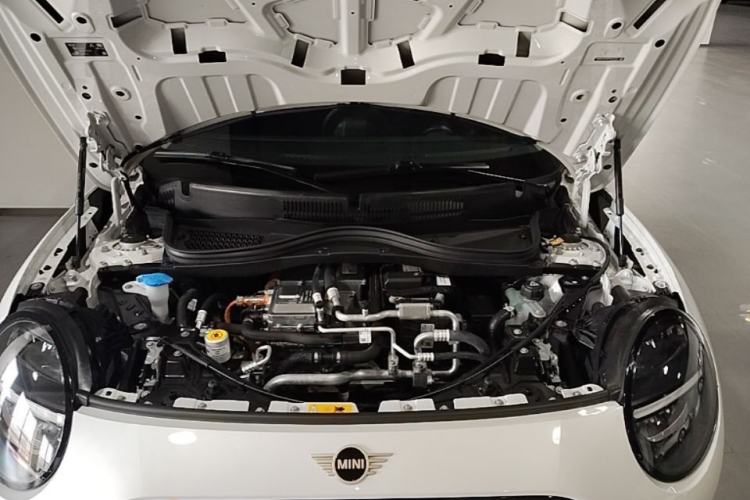 Used MINI Electric COOPER 2024 456km COOPER E Classic Edition Engine Bay
