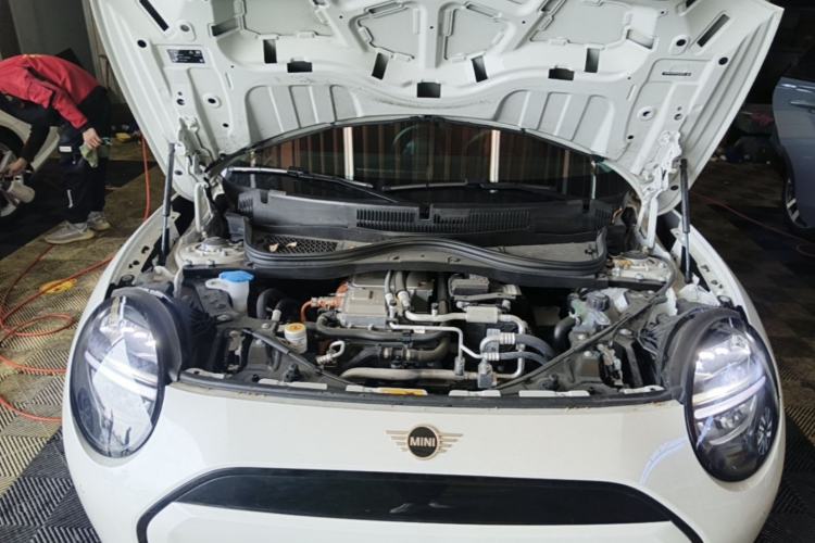 Used MINI Electric COOPER 2024 456km COOPER E Classic Edition Engine Bay