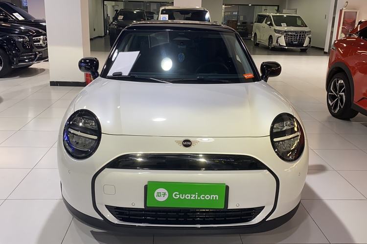 Used MINI Electric COOPER 2024 456km COOPER E Classic Edition Exterior 1