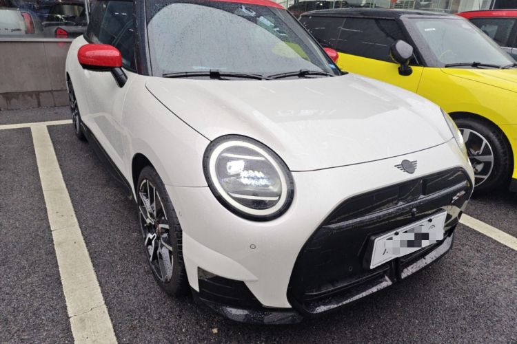 Used MINI Electric COOPER 2024 452km COOPER SE Racing Driver Exterior 1