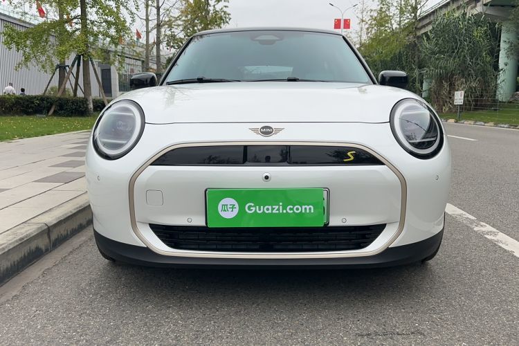 Used MINI Electric COOPER 2024 452km COOPER SE Artist Exterior 1