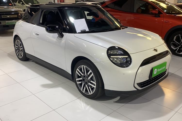 Used MINI Electric COOPER 2024 456km COOPER E Classic Edition Exterior 2