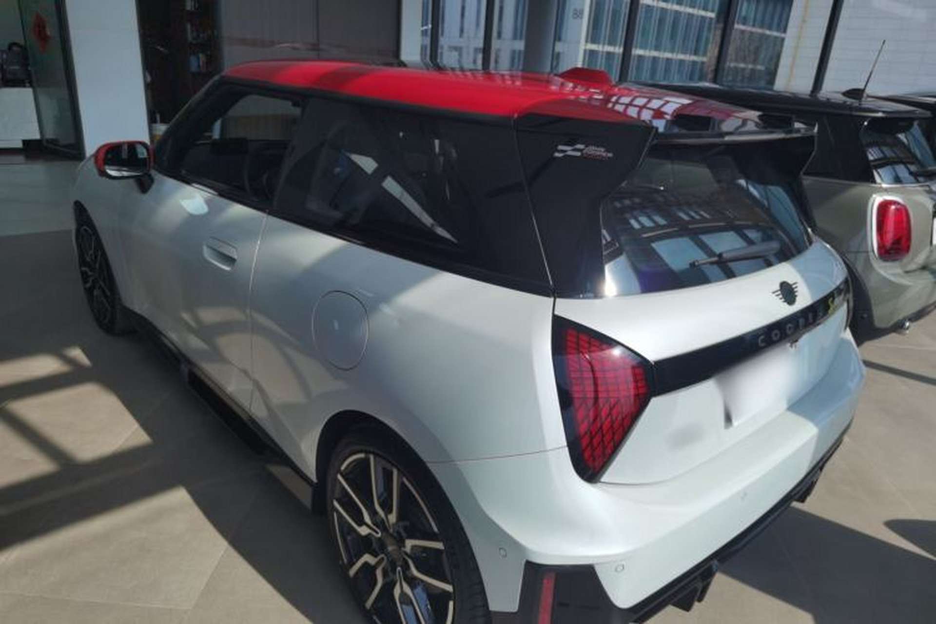 Used MINI Electric COOPER 2024 452km COOPER SE Racing Driver Exterior 2