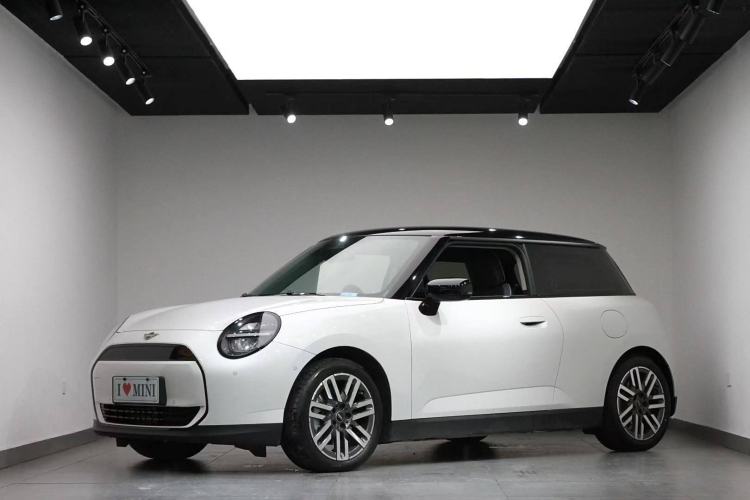 Used MINI Electric COOPER 2024 456km COOPER E Classic Edition Exterior 2
