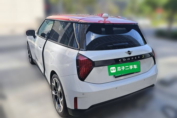 Used MINI Electric COOPER 2024 452km COOPER SE Artist Exterior 3