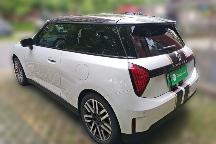 Used MINI Electric COOPER 2024 456km COOPER E Classic Edition Exterior 3