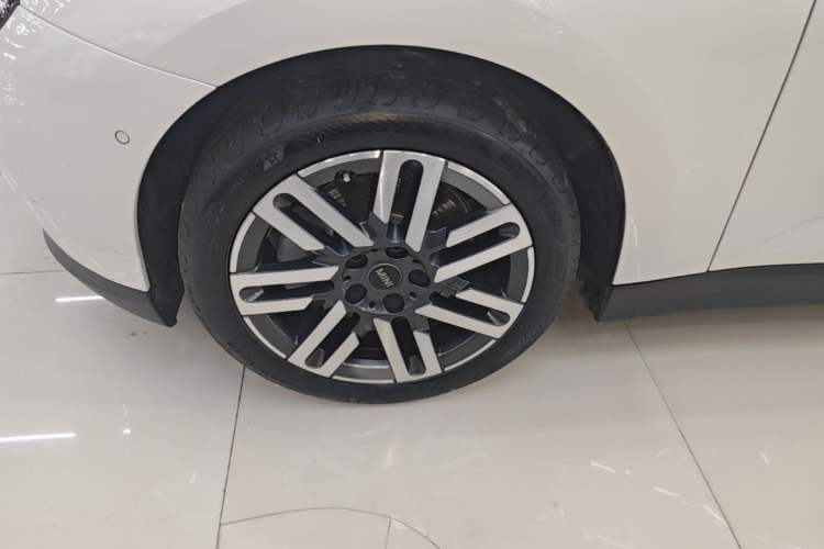 Used MINI Electric COOPER 2024 456km COOPER E Classic Edition Exterior 4