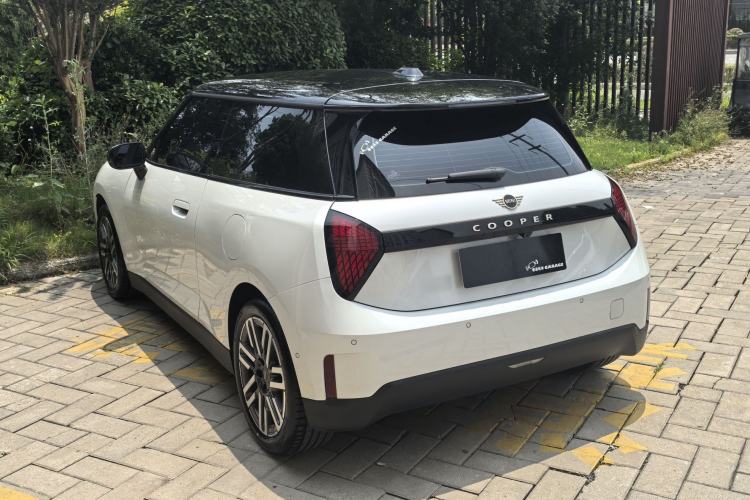 Used MINI Electric COOPER 2024 456km COOPER E Classic Edition Exterior 4
