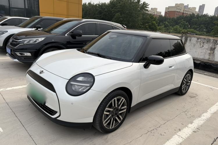 Used MINI Electric COOPER 2024 456km COOPER E Classic Edition Exterior 5