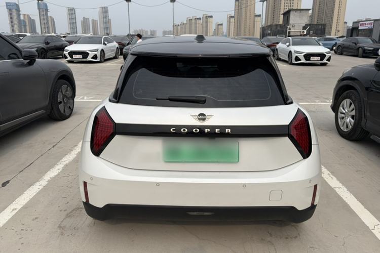 Used MINI Electric COOPER 2024 456km COOPER E Classic Edition Exterior 6