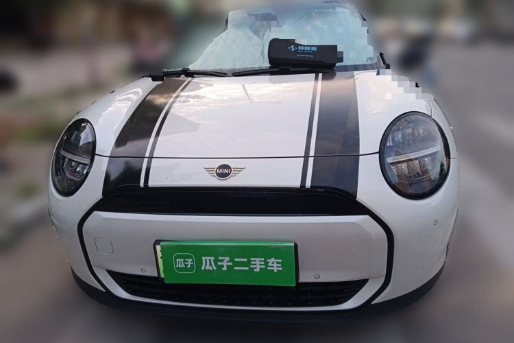 Used MINI Electric COOPER 2024 456km COOPER E Classic Edition Front