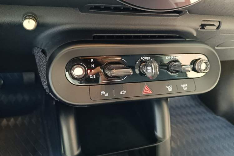 Used MINI Electric COOPER 2024 456km COOPER E Classic Edition Gear Lever