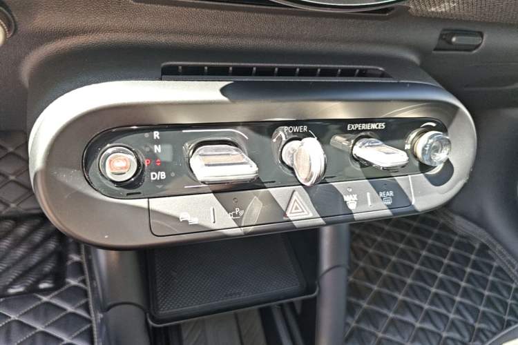 Used MINI Electric COOPER 2024 452km COOPER SE Racing Driver Gear Lever