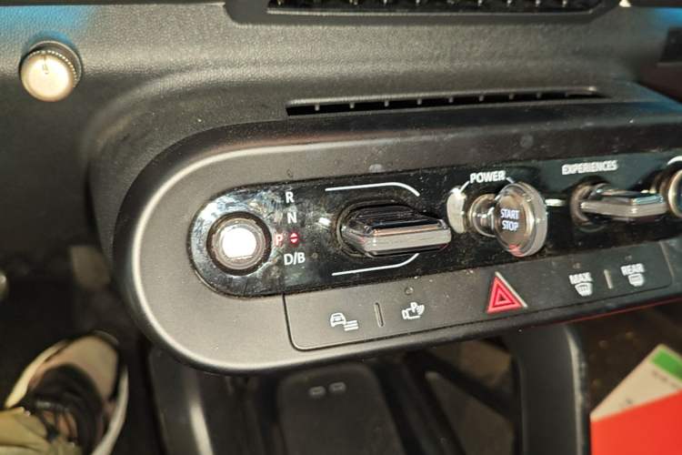 Used MINI Electric COOPER 2024 456km COOPER E Classic Edition Gear Lever