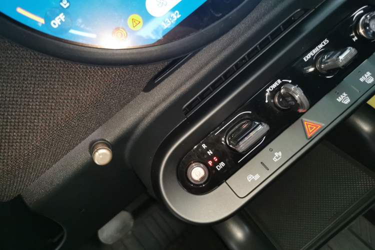Used MINI Electric COOPER 2024 452km COOPER SE Racing Driver Gear Lever