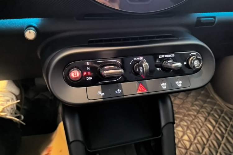 Used MINI Electric COOPER 2024 452km COOPER SE Racing Driver Gear Lever