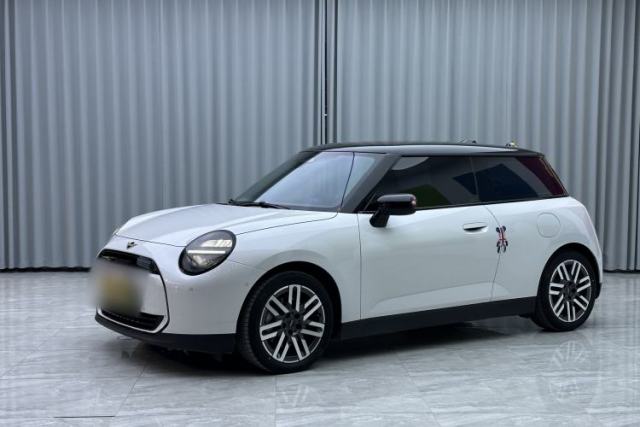 Used MINI Electric COOPER 2024 456km COOPER E Classic Edition