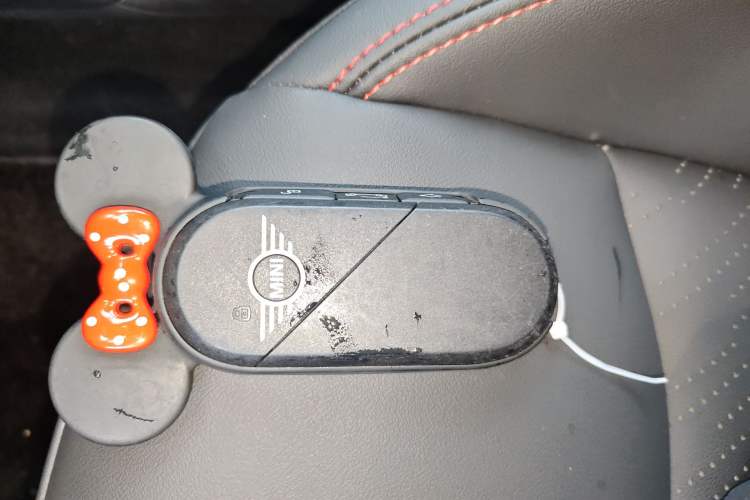 Used MINI Electric COOPER 2024 452km COOPER SE Racing Driver Interior 1