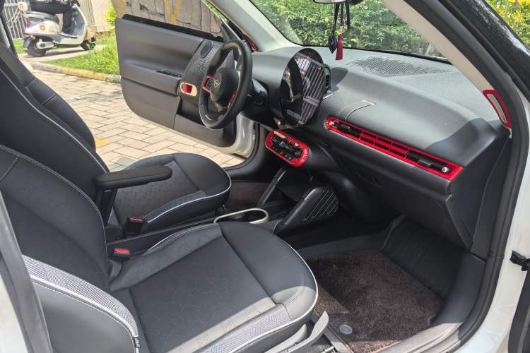 Used MINI Electric COOPER 2024 456km COOPER E Classic Edition Interior 6