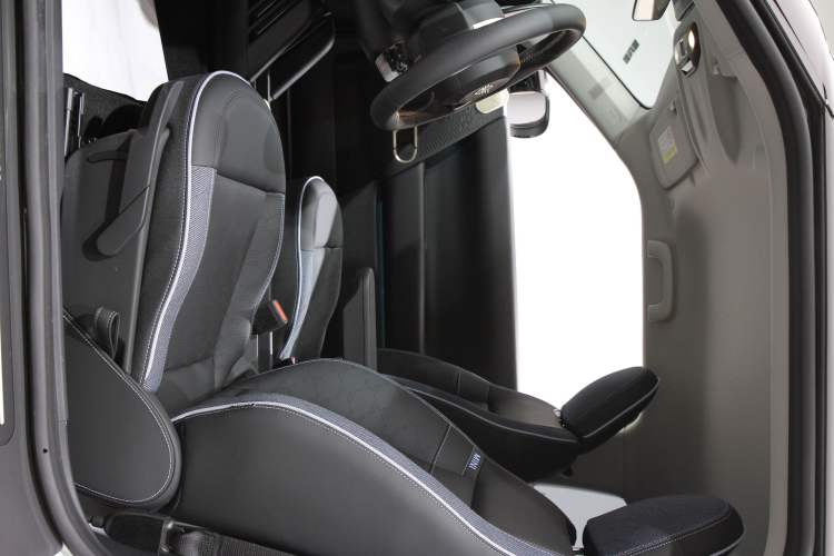 Used MINI Electric COOPER 2024 456km COOPER E Classic Edition Interior 7