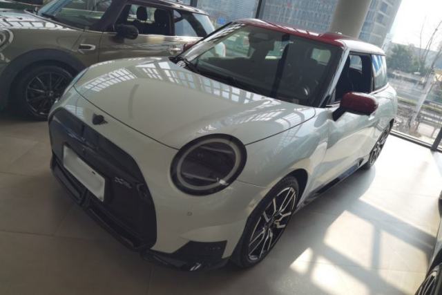 Used MINI Electric COOPER 2024 452km COOPER SE Racing Driver