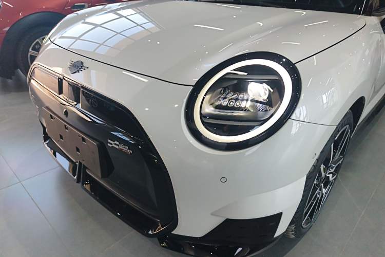 Used MINI Electric COOPER 2024 452km COOPER SE Racing Driver Left Front Headlight