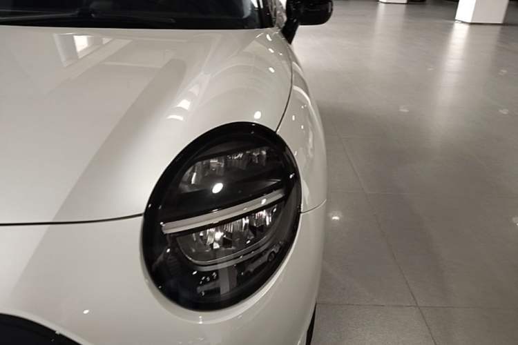 Used MINI Electric COOPER 2024 456km COOPER E Classic Edition Left Front Headlight