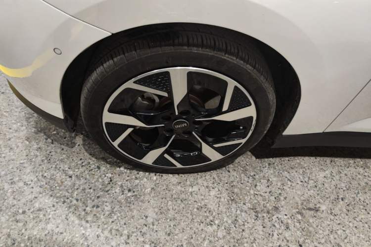 Used MINI Electric COOPER 2024 452km COOPER SE Artist Left Front Wheel Hub