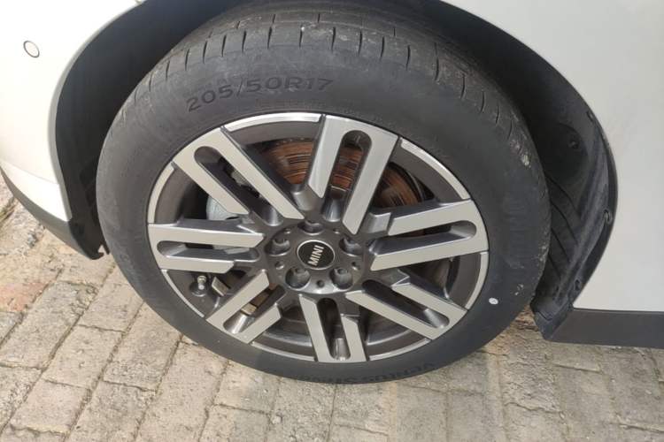 Used MINI Electric COOPER 2024 456km COOPER E Classic Edition Left Front Wheel Hub