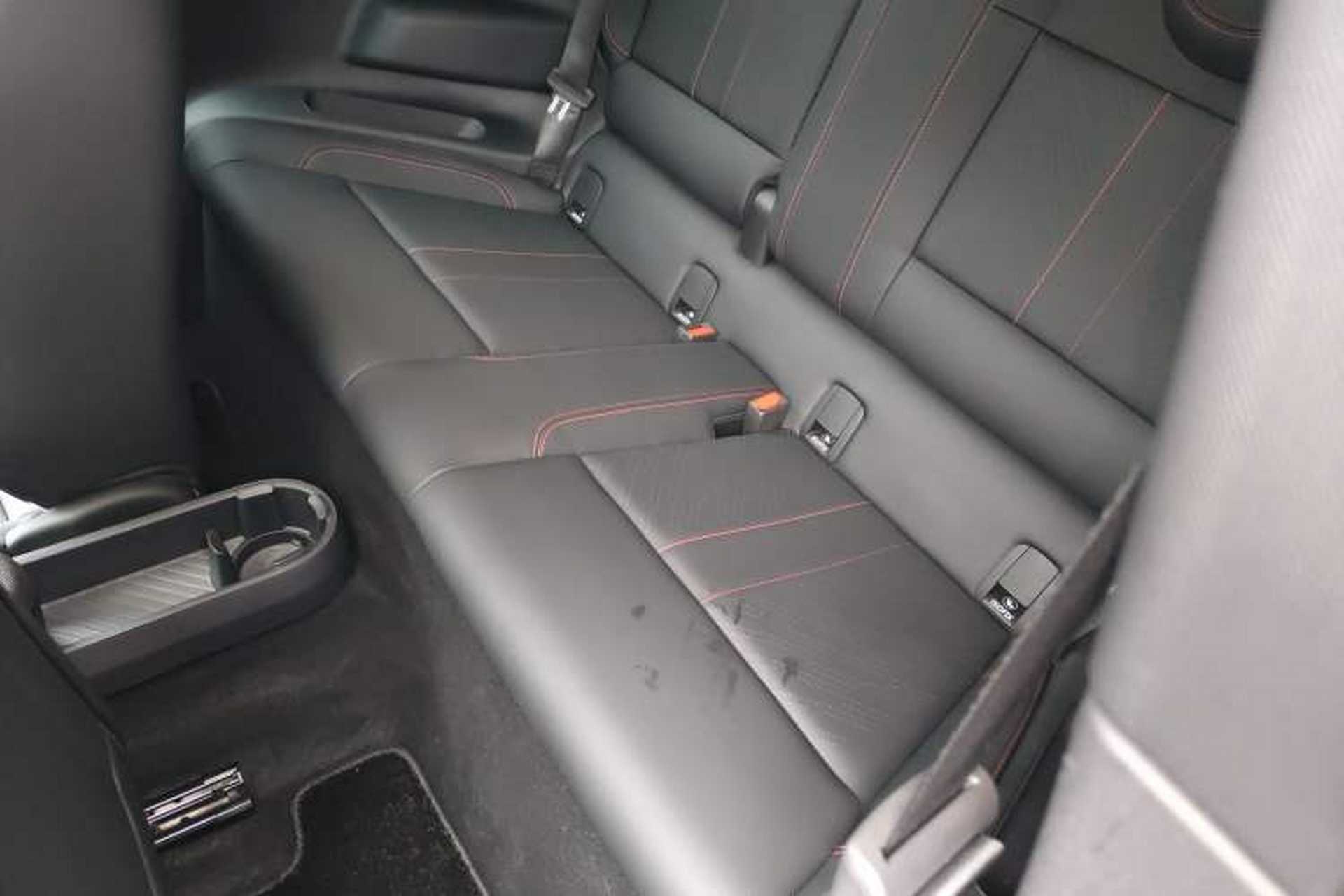 Used MINI Electric COOPER 2024 452km COOPER SE Racing Driver Left Rear Seat