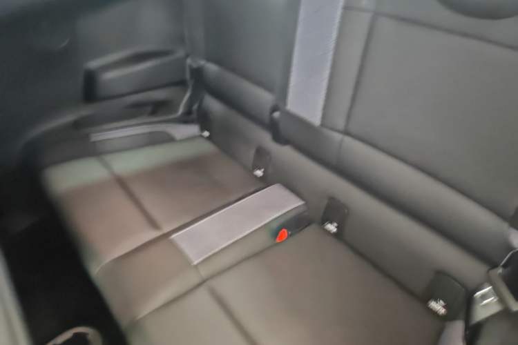 Used MINI Electric COOPER 2024 452km COOPER SE Artist Left Rear Seat