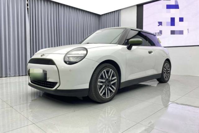 Used MINI Electric COOPER 2024 456km COOPER E Classic Edition
