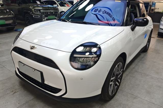 Used MINI Electric COOPER 2024 456km COOPER E Classic Edition